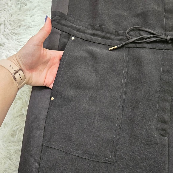 Banana Republic Women's Black Sleeveless Button Up Tie Waist Jumpsuit. Size 14 - Picture 6 of 14